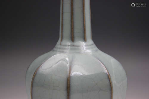 Chinese Northern Song Dynasty Dynasty Ru Kiln Porcelain Bottle