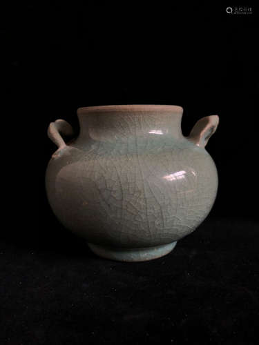 Chinese Green Glaze Porcelain Jar