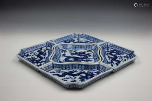 Chinese A Set Of Xuande Ming Dynasty Blue And White Dragon Pattern Fruit Plates