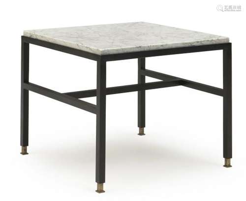 TRAVAIL CONTEMPORAIN   - Table basse  - Plateau carré en marbre blanc veiné gris [...]