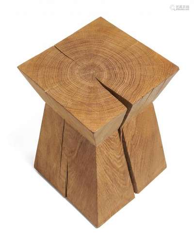 Christian LIAIGRE (Né en 1943)  - Tabouret dit « Nagato » Création 1986  - Chêne [...]