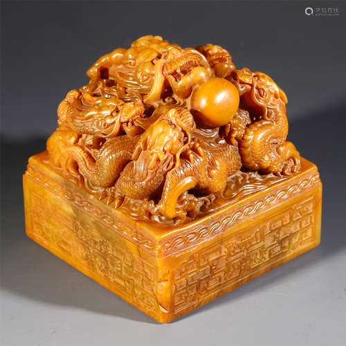 A CHINESE CARVED DRAGONS TIANHUANG STONE SEAL