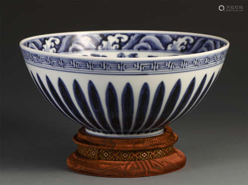 A CHINESE BLUE AND WHITE ENAMEL BOWL