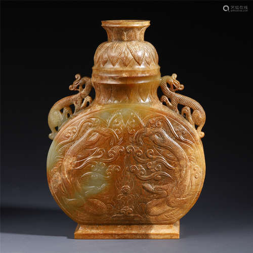 A CHINESE CINNABAR JADE BEAST DOUBLE BEAST HANDLE LIDDED VASE