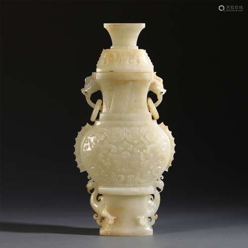 A CHINESE BEAST PATTERN DOUBLE BEAST HANDLE LIDDED JADE VASE