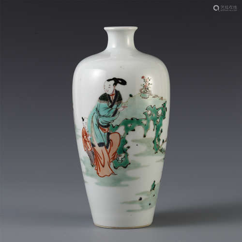 A CHINESE FAMILLE ROSE FIGURE VASE