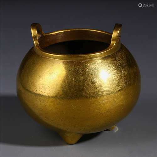 A CHINESE GILT BRONZE LITTLE CENSER