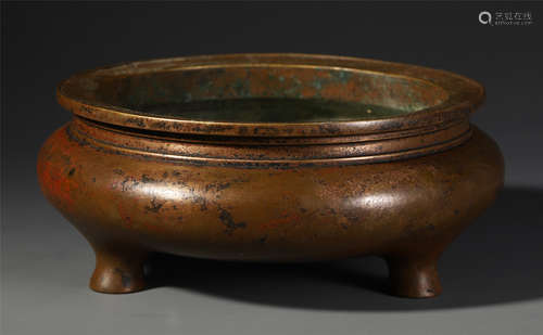 A CHINESE TRIPLE FEET BRONZE INCENSE BURNER