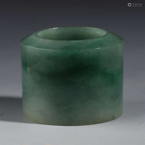 A CHINESE JADEITE ARCHER'S RING