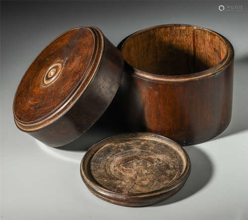 A CHINESE DOUBLE LAYER WOOD LIDDED BUCKET