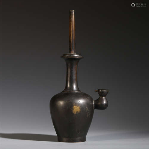 A CHINESE BRONZE KETTLE