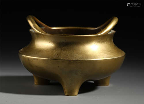 A CHINESE BRONZE DOUBLE HANDLE TRIPLE FEET INCENSE BURNER