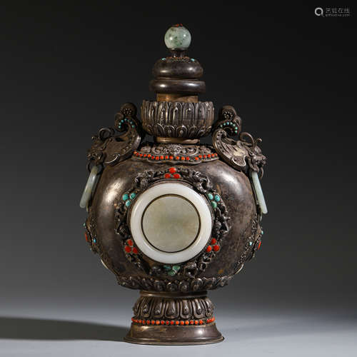 A CHINESE SILVER INLAID GEM STONE DOUBLE JADE LOOP VASE