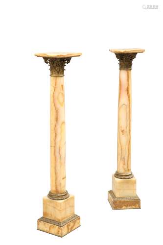 A PAIR OF ORMOLU-MOUNTED FLUORSPAR MARBLE CORINTHIAN COLUMNS