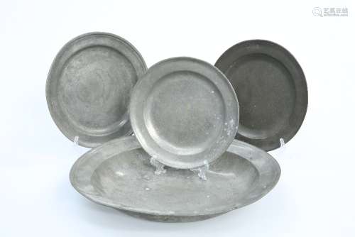 A GROUP OF 18th AND EARLY 19th CENTURY PEWTER