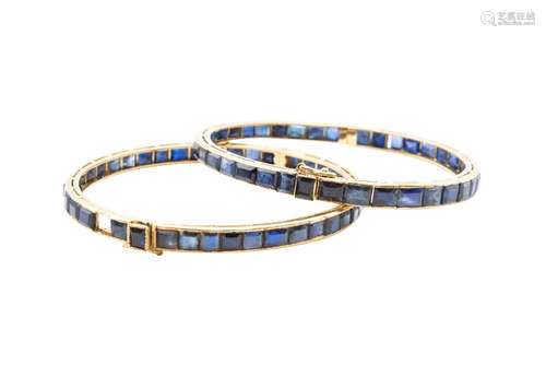 A PAIR OF SAPPHIRE BANGLES