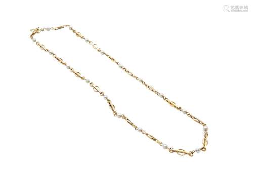 A 9 CARAT GOLD AND SEED PEARL NECKLACE, BY DEAKIN & FRANCIS