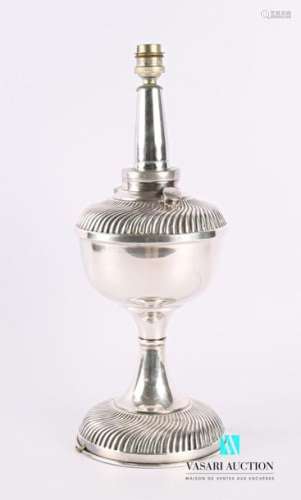 Lamp base in silver metal, the reservoir and the f…