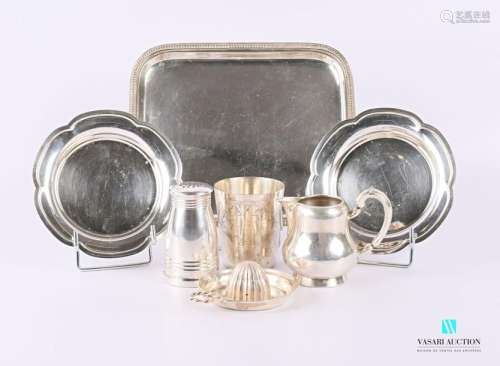 A silver metal lot comprising a pair of coasters, …