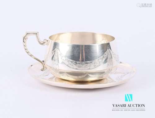 Chocolate cup and its under cup in silvery metal d…