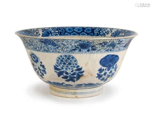 A BLUE AND WHITE 'FLOWER'  BOWL
