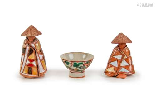 GROUP PF THREE JAPANESE CUP AND FIGURES