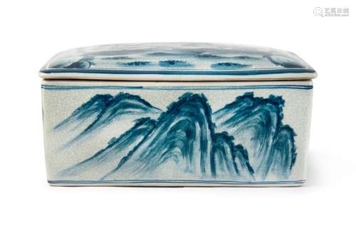 JAPANESE BLUE AND WHITE PORCELAIN BOX