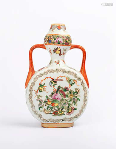 20 CENTURY FAMILLE ROSE VASE