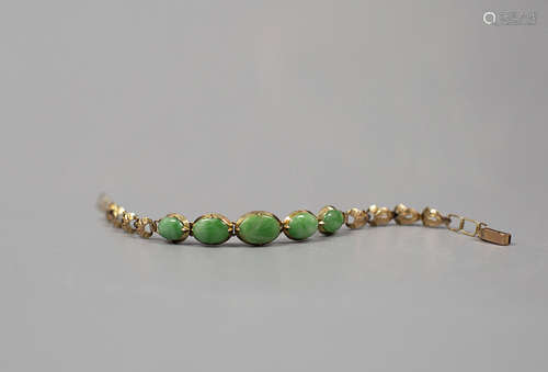 A JADEITE BRACELET