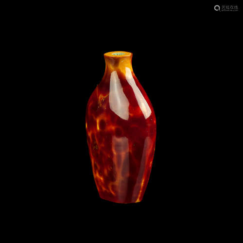 RED GLASS SNUFF BOTTLE