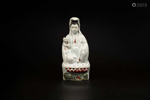 A CHINESE FAMILLE ROSE FIGURE OF GUANYIN