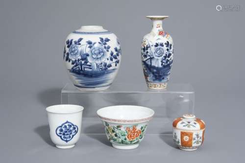 A Chinese famille verte bowl, a Canton vase, a ros...
