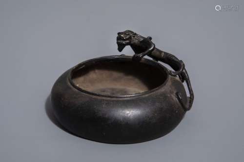 A Chinese bronze 'chilong' brush washer, 19th/20th...