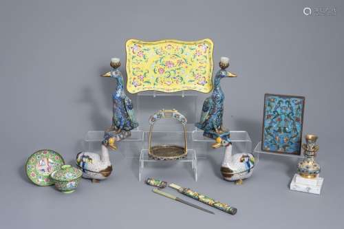A large collection of Chinese cloisonné and enamel...