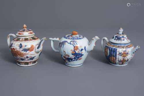 Three Chinese Imari style teapots and covers with ...