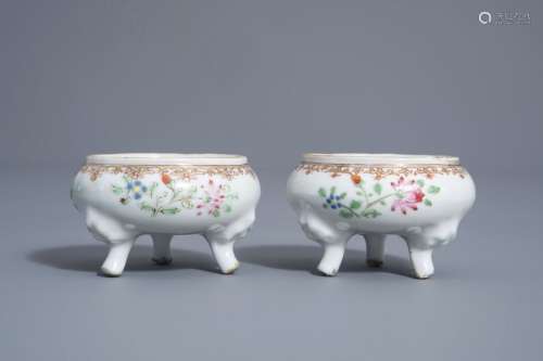 A pair of Chinese famille rose salts with floral d...