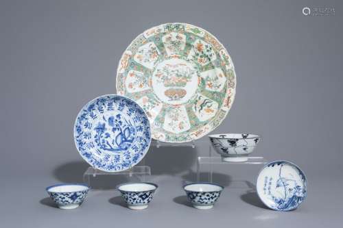 A Chinese famille verte dish, two blue and white p...