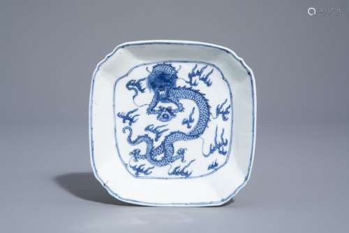 A Chinese blue and white square 'dragon' plate, Di...