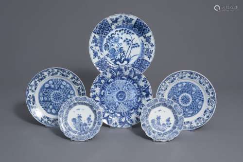 Six Chinese blue and white plates with floral desi...