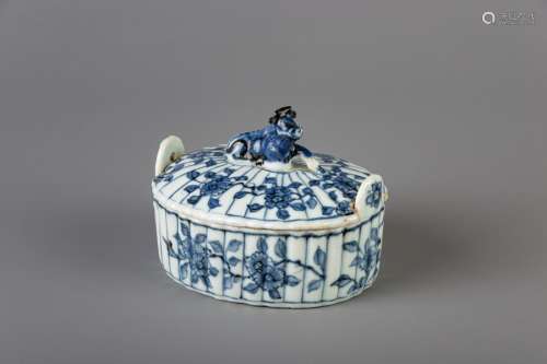 A Chinese blue and white butter tub after a Dutch ...