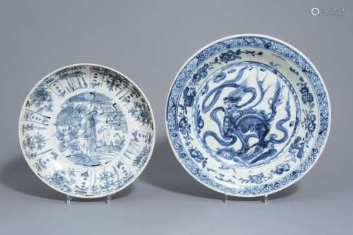 Two Chinese blue and white Swatow chargers with a ...