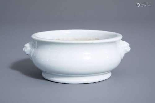 A Chinese Dehua blanc de Chine censer, 19th/20th C...