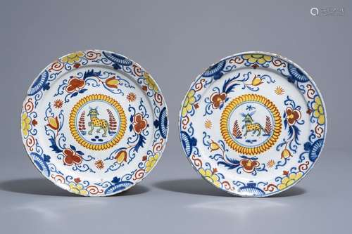 A pair of polychrome Dutch Delft Kakiemon style pl...