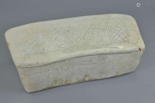 A Chinese Song dynasty Cizhou slipware pottery pillow