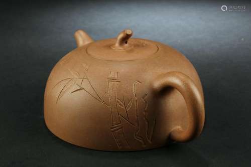 Chinese Zisha Teapot