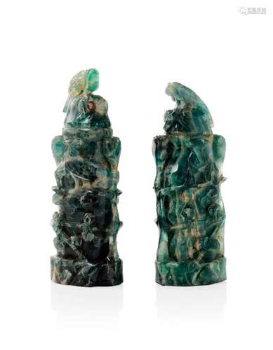 CHINE, XXe siècle Deux vases couverts en quartz sc…