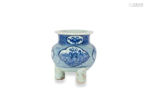 CHINE, XIXe siècle Brûle parfum tripode en porcela…