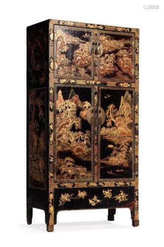 CHINE, XVIIIe siècle Importante armoire en laque n…