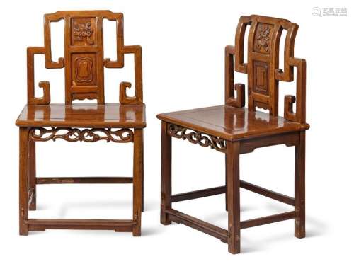 *CHINE, XIXe siècle Paire de chaises en bois natur…