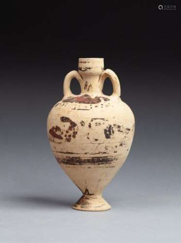 Amphorisk decorated with wolf's teeth and two band…